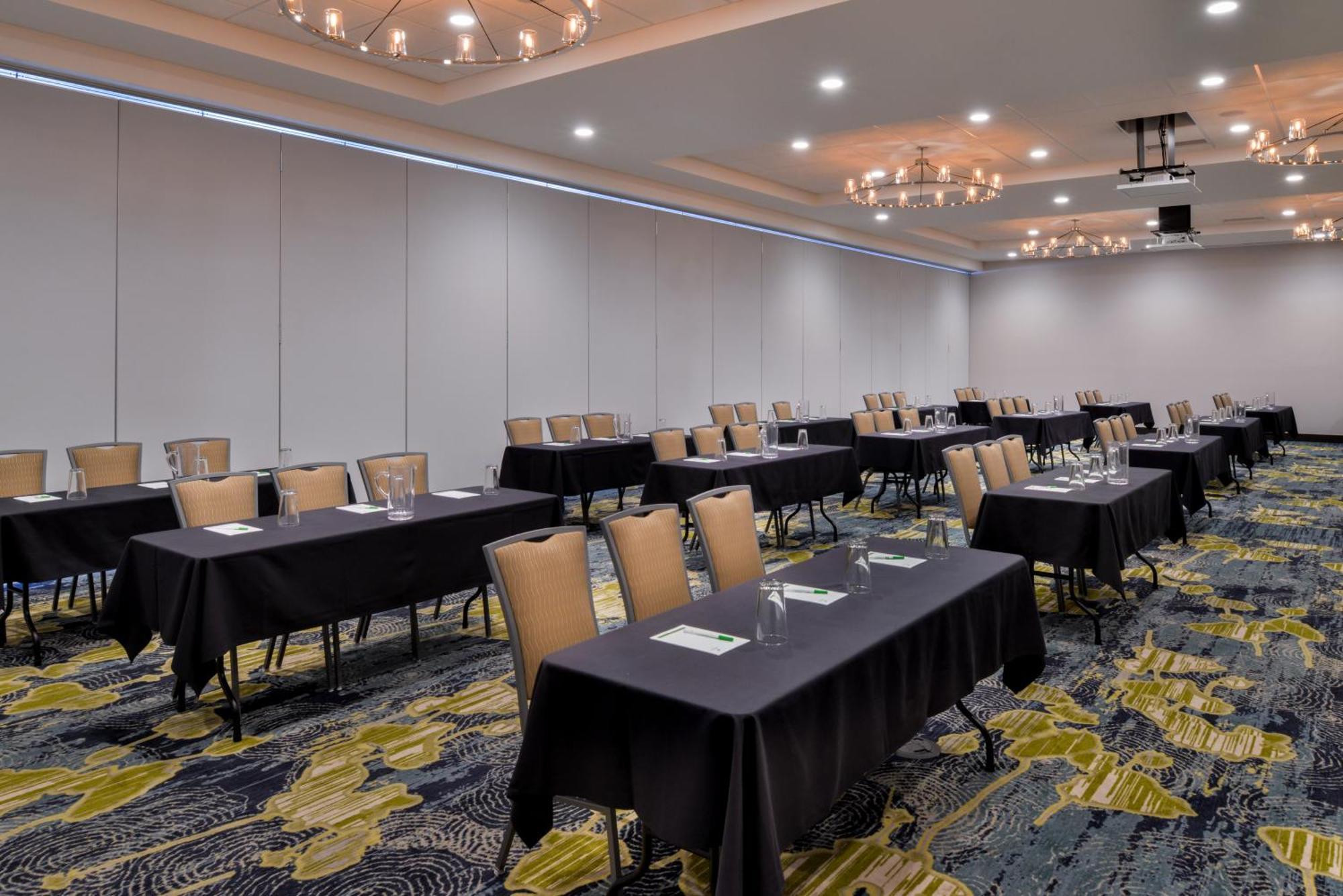 Holiday Inn Detroit Northwest - Livonia By Ihg Exterior foto