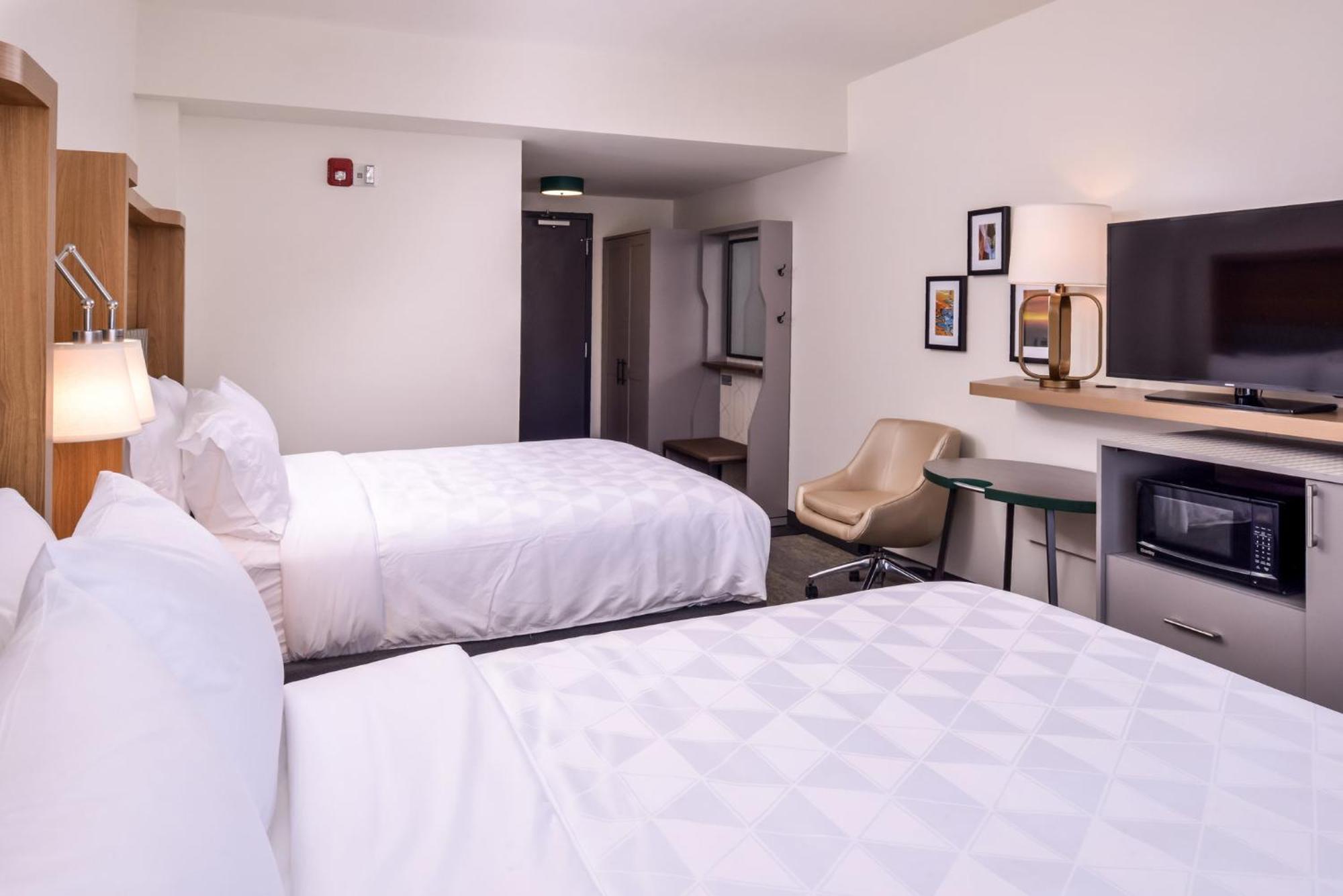 Holiday Inn Detroit Northwest - Livonia By Ihg Exterior foto